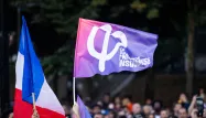 Les Insoumis relancent leur campagne pour une Sixième République