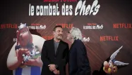 Gilles Lellouche et Alain Chabat posent à l'occasion de la sortie de la série d'animation "Astérix et Obélix : Le Combat des chefs", réalisée par Alain Chabat.