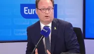 Pascal Praud et vous - Assurance chômage : «On accompagne trop, et trop longtemps», estime le député macroniste Sylvain Maillard