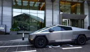 Wall Street: Tesla chute de plus de 8% après la passe d'armes entre Musk et Trump