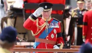 A Londres, la parade d'anniversaire du roi rend hommage aux victimes du crash du vol de l'Air India