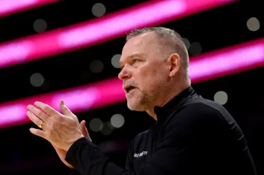 NBA : Denver licencie son entraîneur Michael Malone à une semaine des phases finales