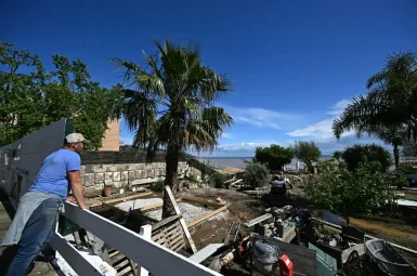 EN DIRECT - Intempéries dans le Var : le bilan grimpe à trois morts et deux disparus