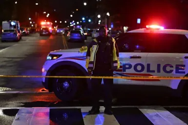La police locale a confirmé qu'une personne, soupçonnée d'être l'auteur des coups de feu, a été arrêtée.
