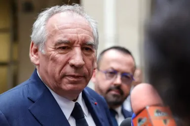 François Bayrou souhaite que les partenaires sociaux «puissent s'emparer» de la question de la TVA sociale