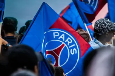 Le PSG vise la coupe et Nike casse les prix sur ses équipements officiels pour les supporters