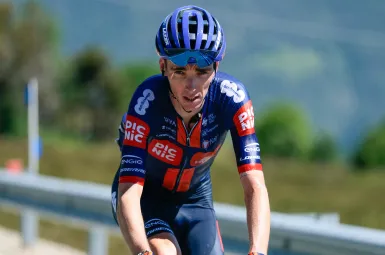 Cyclisme : départ du 77e Critérium du Dauphiné, la dernière course de la carrière de Romain Bardet