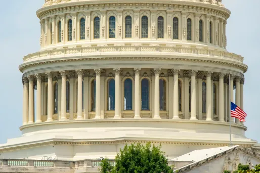 Les États-Unis allègent les sanctions "en soutien" au peuple syrien.