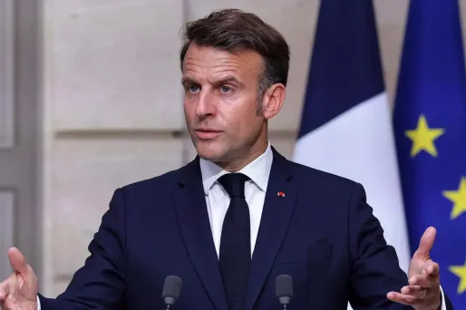 Emmanuel Macron se rendra le 15 juin au Groenland, territoire du Danemark convoité par Donald Trump, a annoncé l'Élysée dans un communiqué.