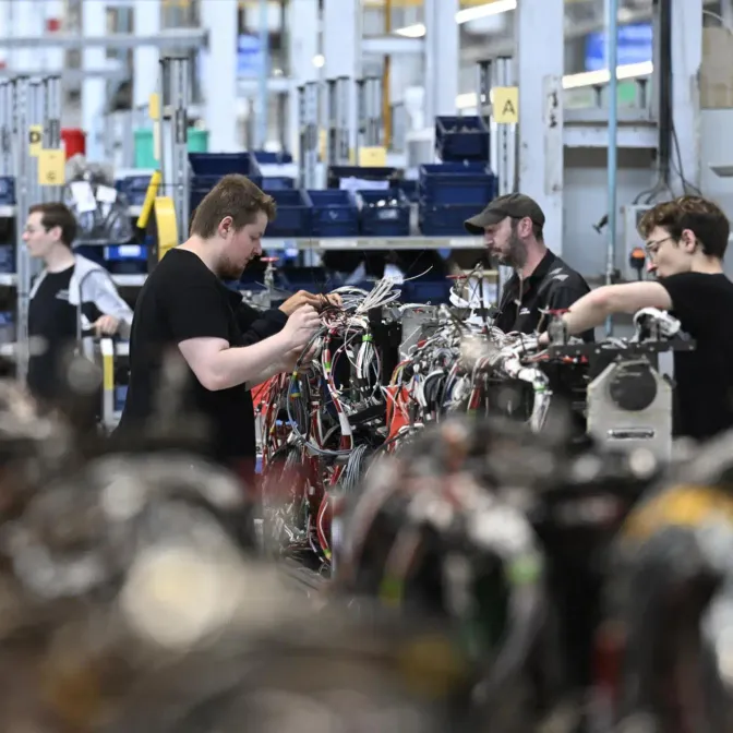 Industrie : la production française se replie de 1,4% en avril, selon l'Insee