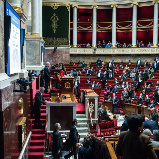 Réforme du scrutin Paris-Lyon-Marseille: la commission mixte paritaire décalée