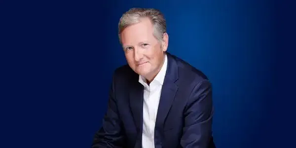 Eric Delbecque : «Est-ce qu’aujourd'hui, on n’en est pas à un moment où il faut […] des gens qui soient quasiment un service de protection à l’intérieur des écoles, collèges et lycées ?»